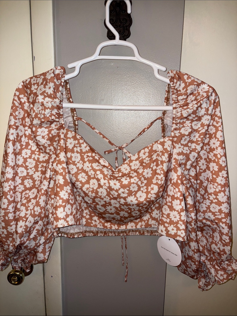 SHEIN Rust Floral Puff-Sleeve back Tie-Crop Top